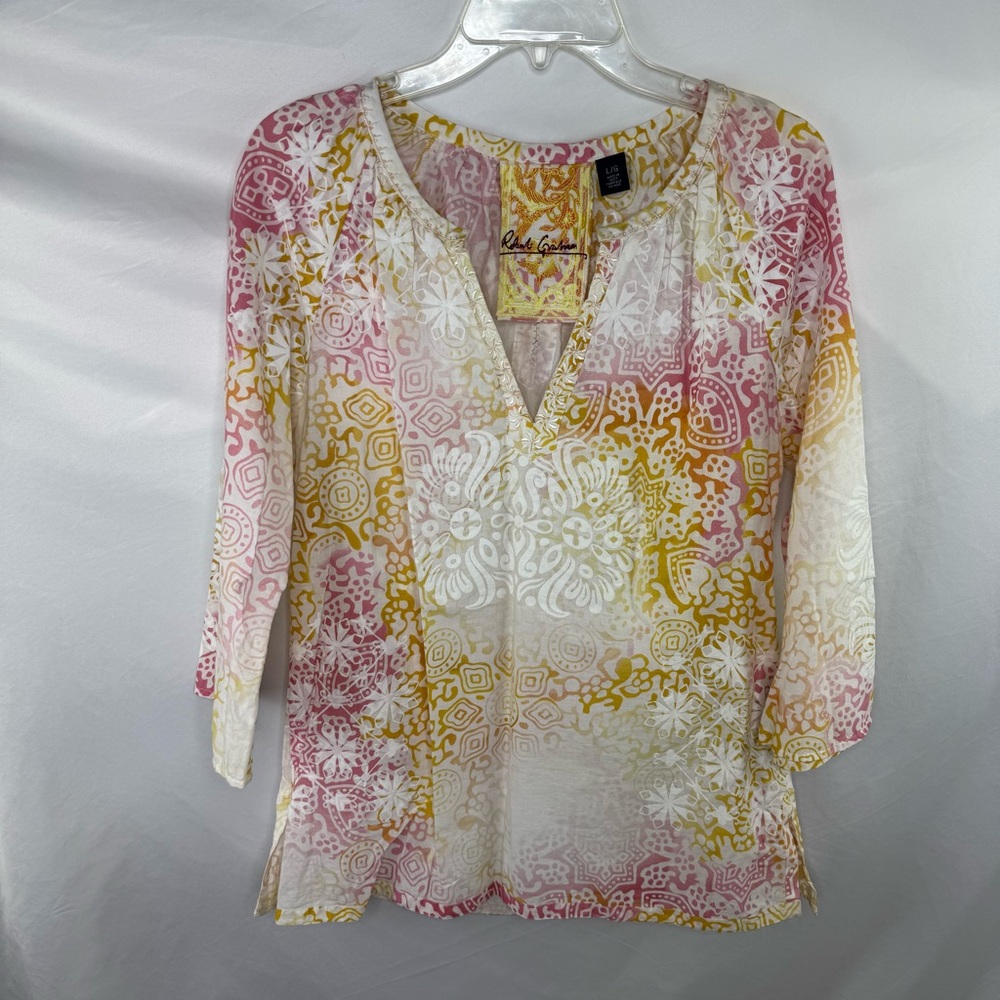 Robert Graham Pink and Gold Graphic Blouse 3/4 Sleeve